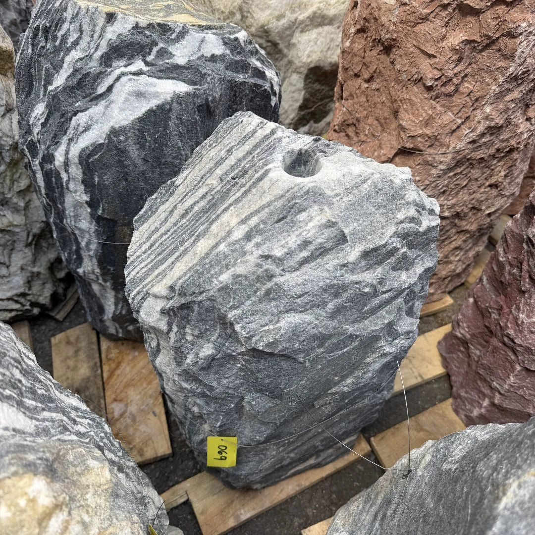 Monolith MON-069