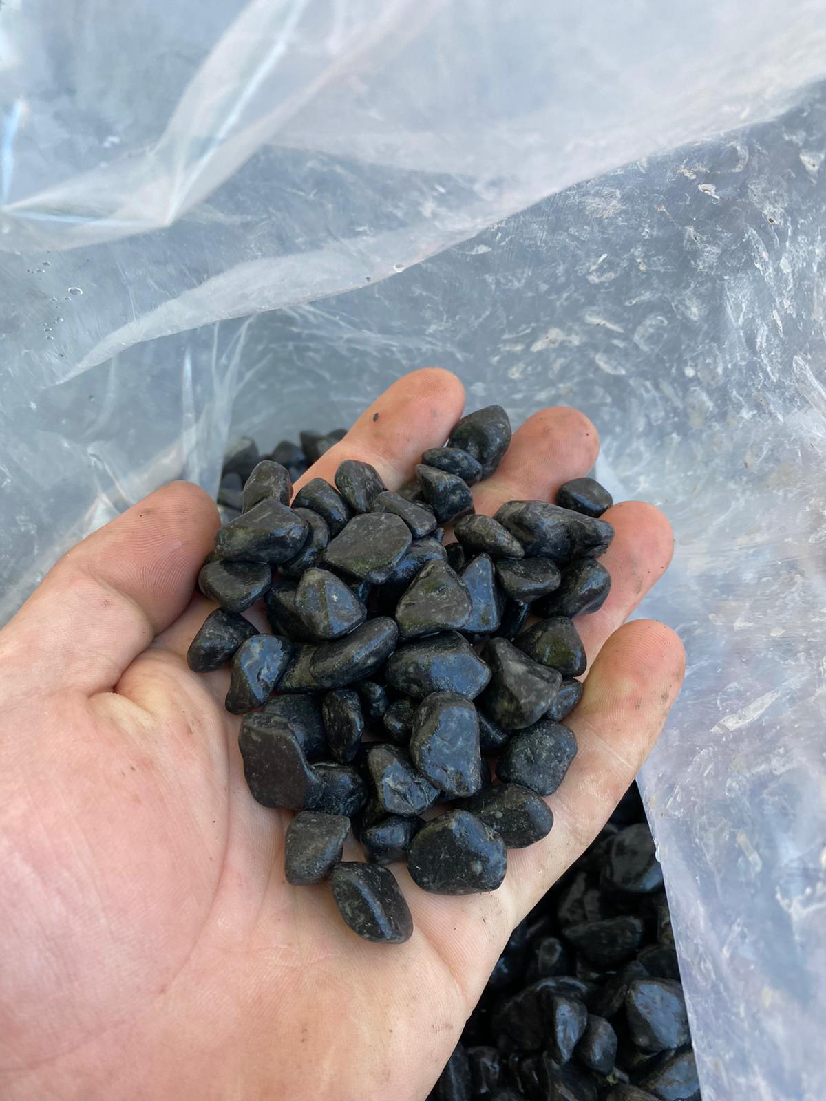 Black Basalt Pebbles π΅πΉ