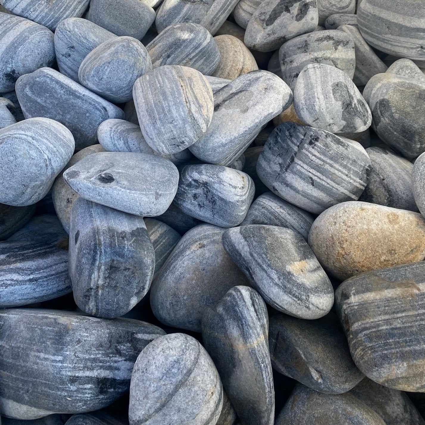 Grey Angel Pebbles š¹š·