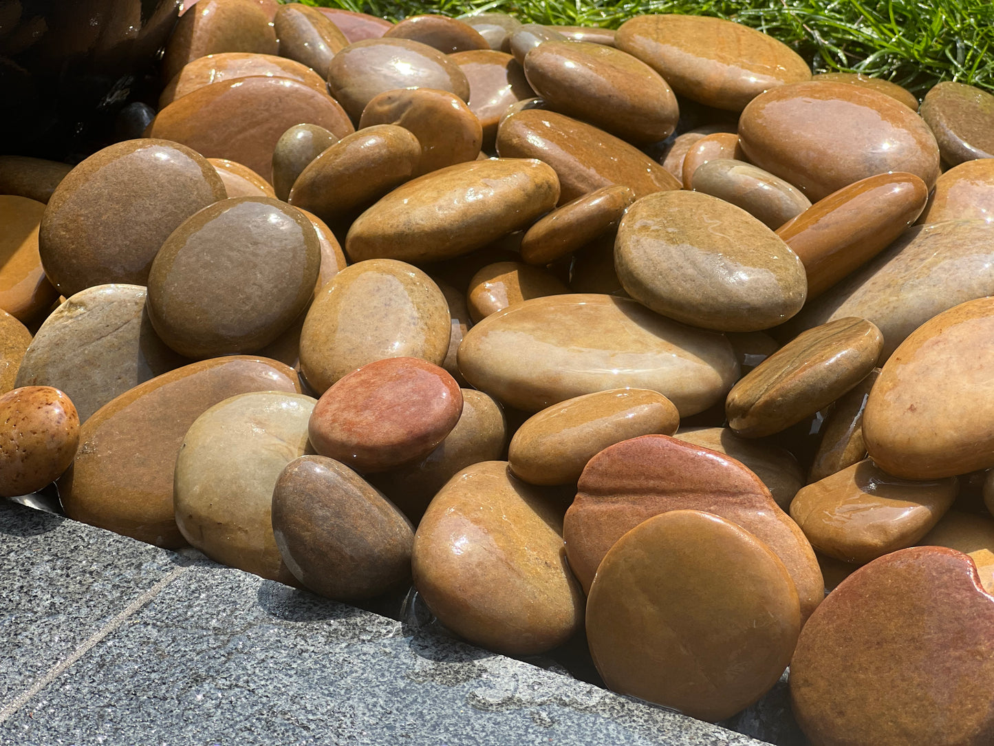 Umber Flat Mosaic Pebbles 🇵🇹